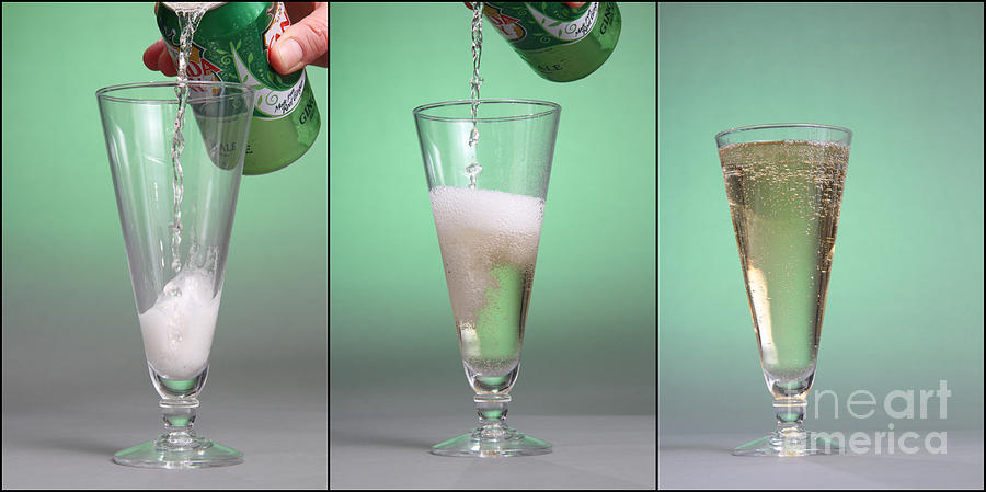 Soda Photograph - Carbonated Drink #2 by Photo Researchers, Inc.