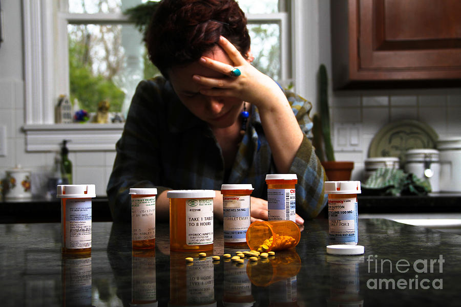 Depression And Addiction #2 Photograph by Photo Researchers, Inc.