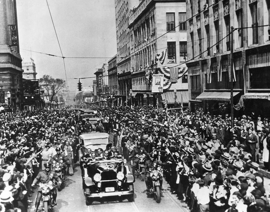 Governor Franklin Roosevelt Campaigning Photograph By Everett 