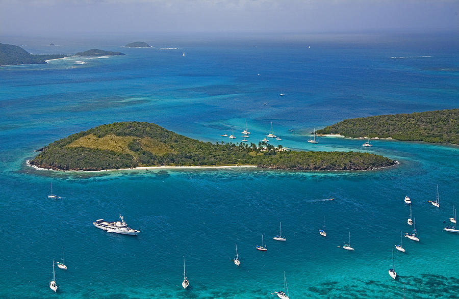 Grenadines Tobago Cays Photograph by Peter Phipp