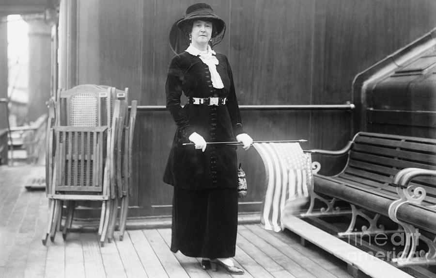 Lucy Duff-gordon (1863-1935) #2 Photograph by Granger