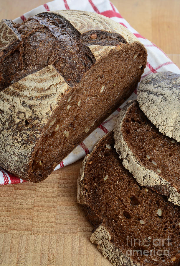 Multi Grain Bread #2 Photograph by Photo Researchers, Inc.
