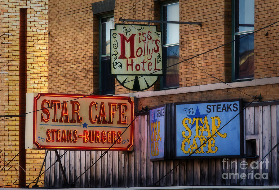2 Star Cafe Photograph by Fred Lassmann