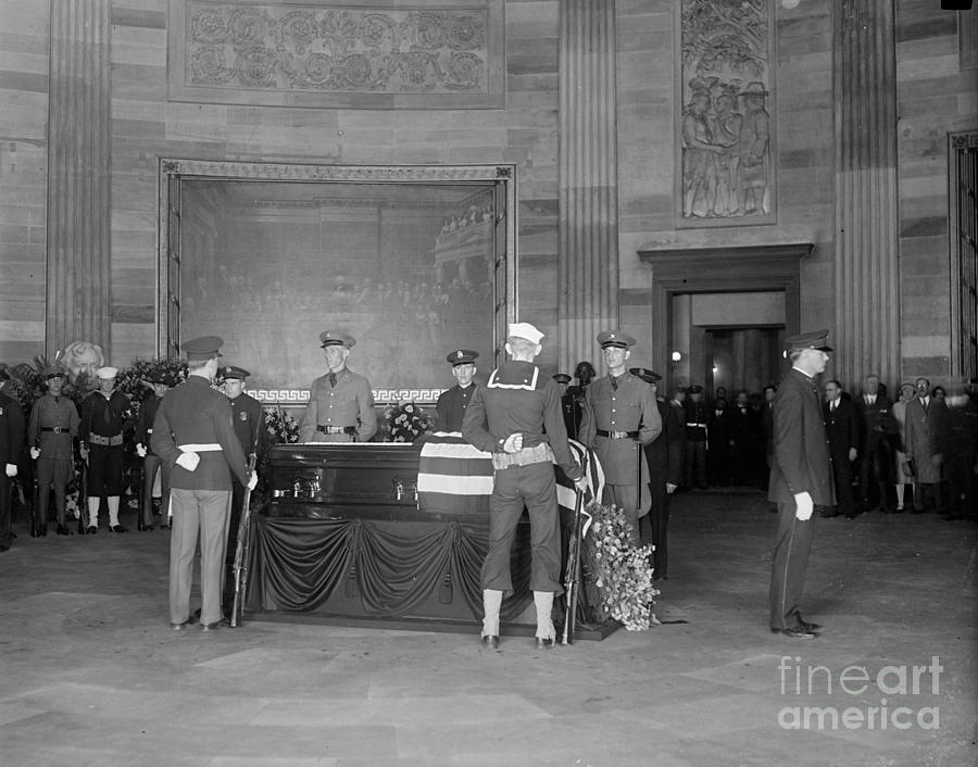 Taft Funeral, 1930 Photograph by Granger