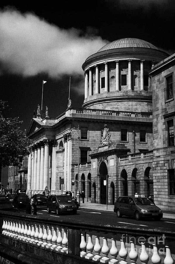 The Four Courts Building In Dublin City Centre Republic Of ...