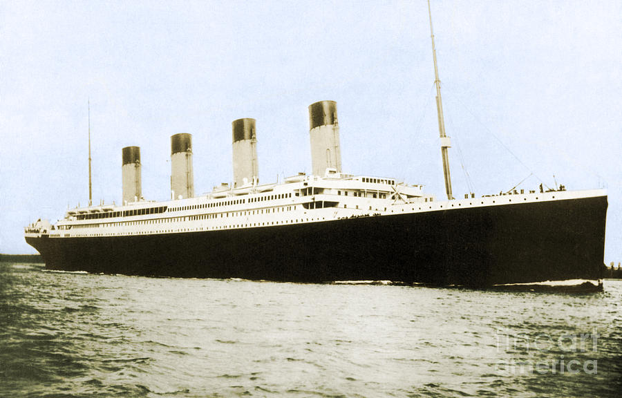 The Titanic #2 Photograph by Photo Researchers