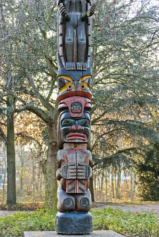 Totem Pole Photograph by Design Windmill - Pixels