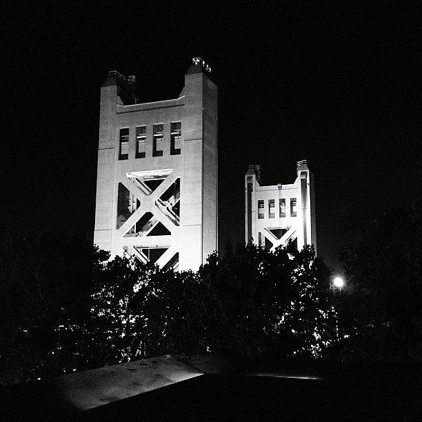 Sacramento Photograph - 2 Towers by Javari Jackson