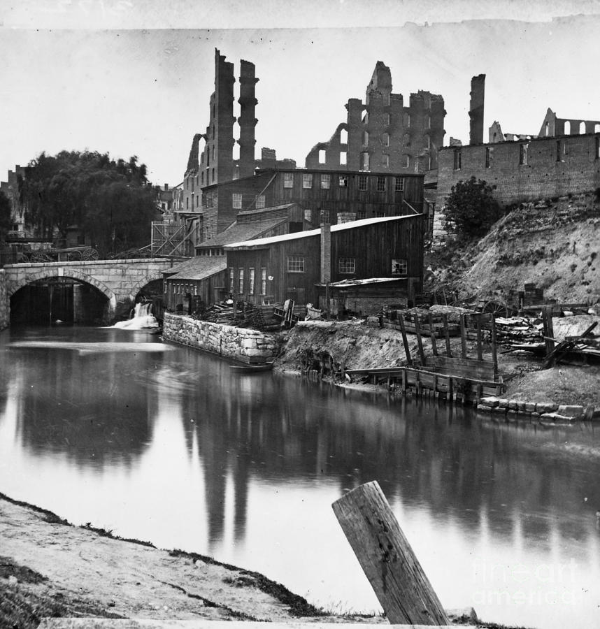 Bridge Photograph - Civil War: Richmond, 1865 #23 by Granger