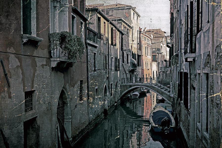 Boat Photograph - Venezia #26 by Joana Kruse