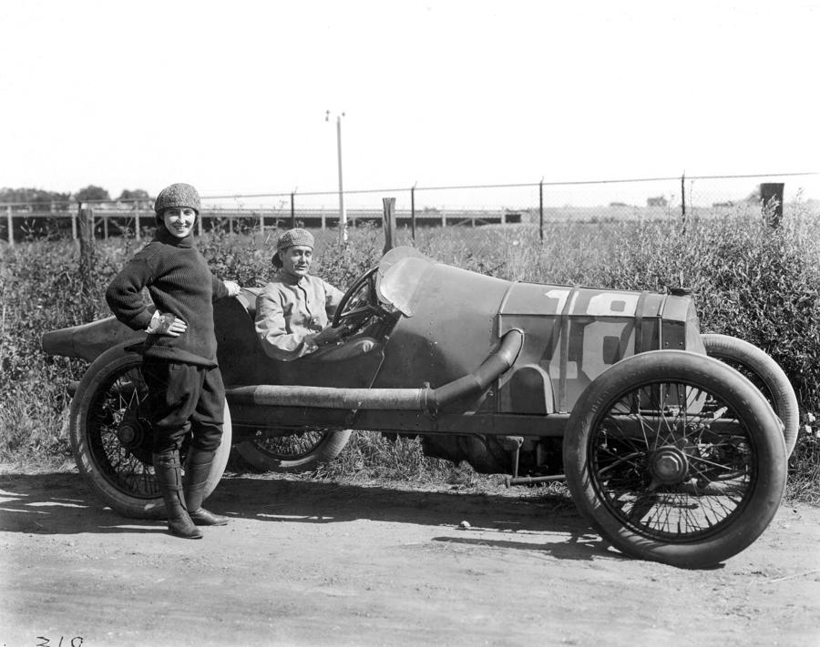 Silent Film: Automobiles Photograph by Granger - Fine Art America