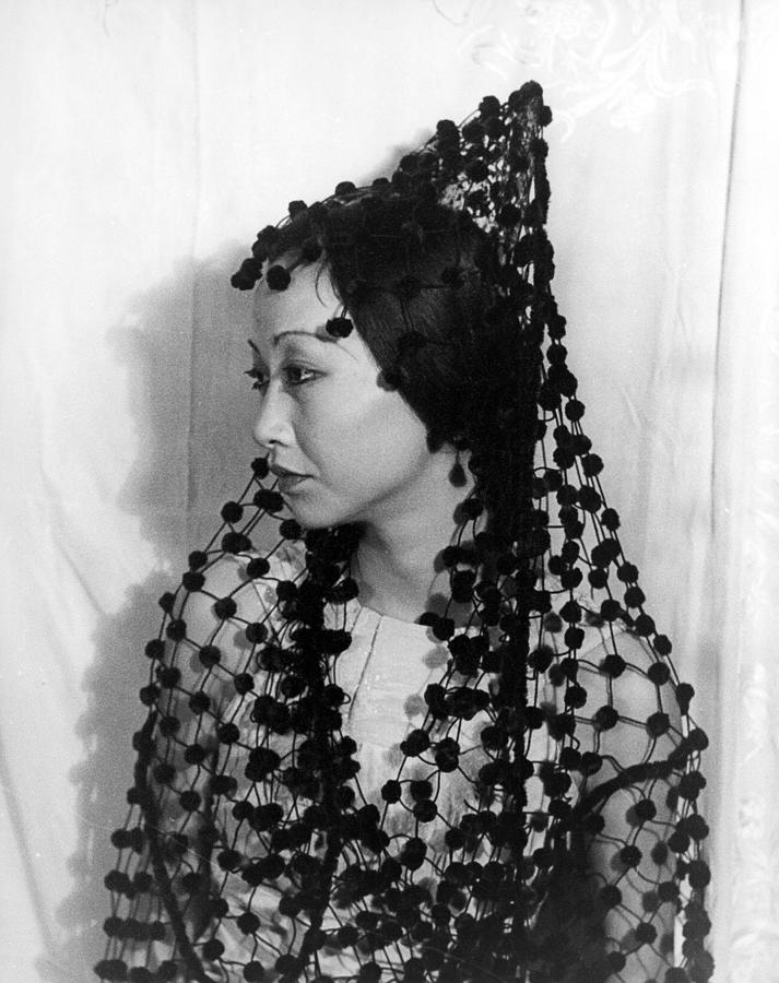 Anna May Wong (1907-1961) Photograph by Granger - Pixels