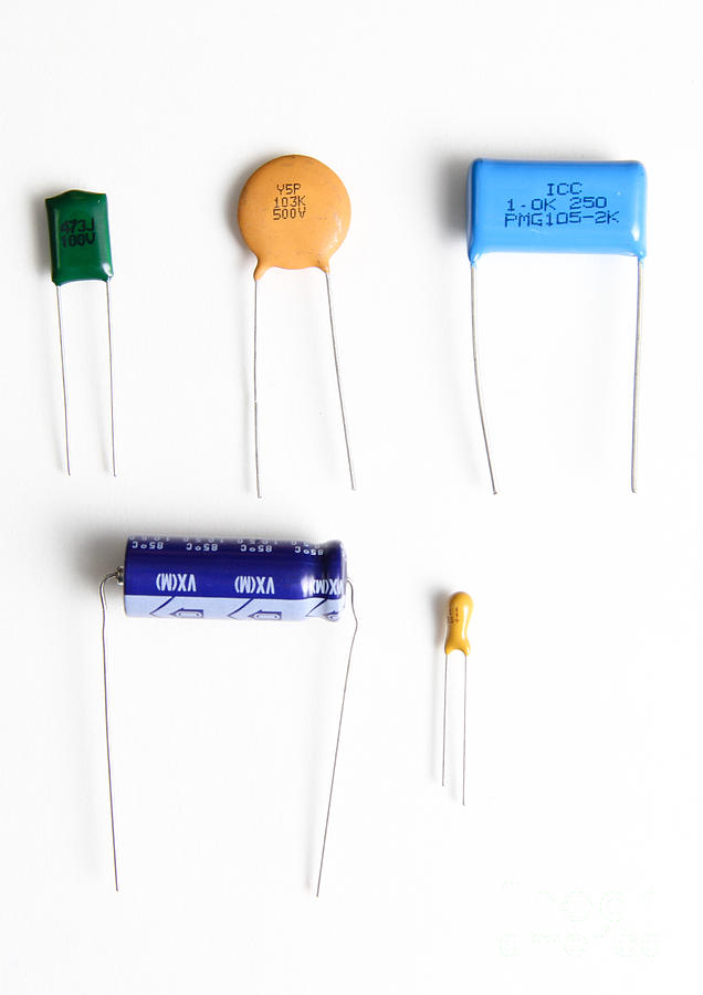 Capacitors Photograph - Capacitors #3 by Photo Researchers, Inc.