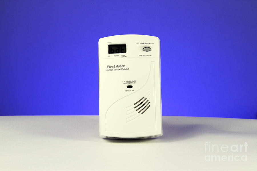 Carbon Monoxide Detector #3 Photograph by Photo Researchers, Inc.