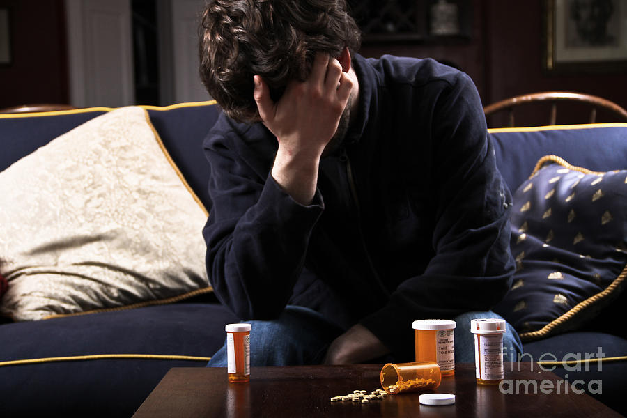 Depression And Addiction #3 Photograph by Photo Researchers, Inc.