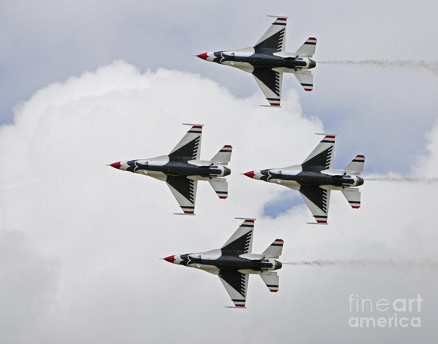 F-16 Thunderbirds #4 Photograph by Dennis Hammer