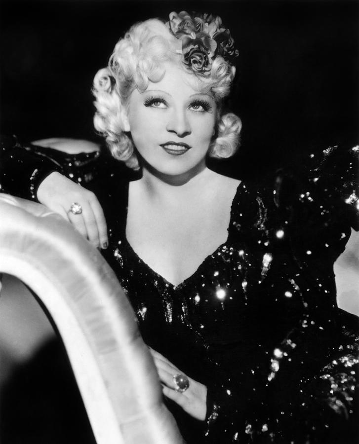 Mae West (1892-1980) Photograph by Granger - Fine Art America