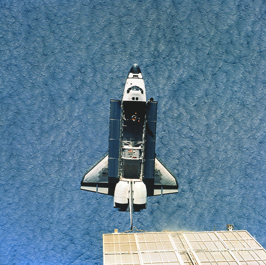 Space Shuttle Atlantis #3 Photograph by Science Source