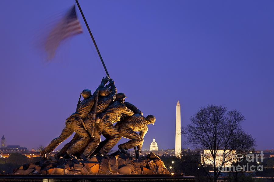 Iwo Jima Memorial II Photograph by Brian Jannsen