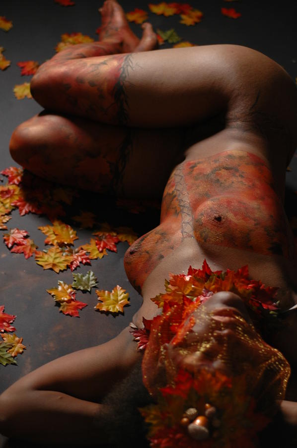 Nude Photograph - Leaves #4 by RoByn Thompson