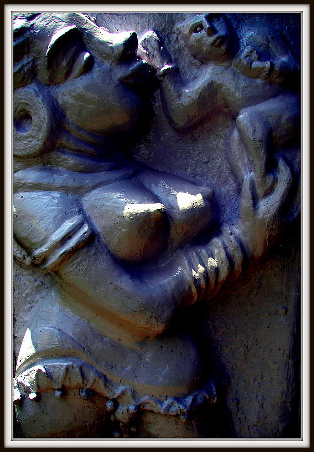 Mother And Child Sculpture by Anand Swaroop Manchiraju