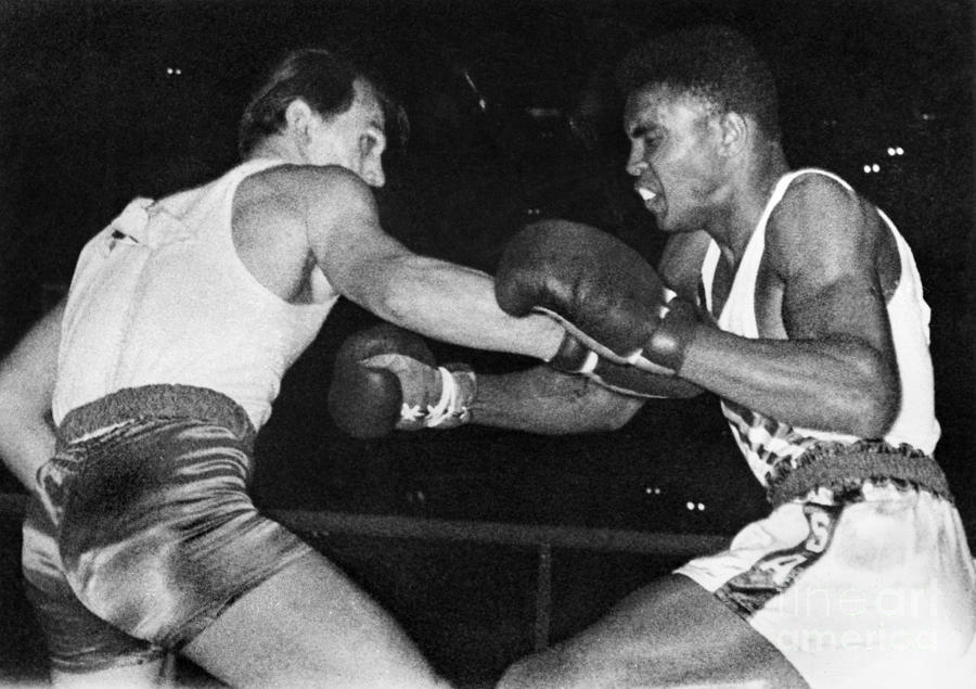Muhammad Ali (1942- ) #4 Photograph by Granger