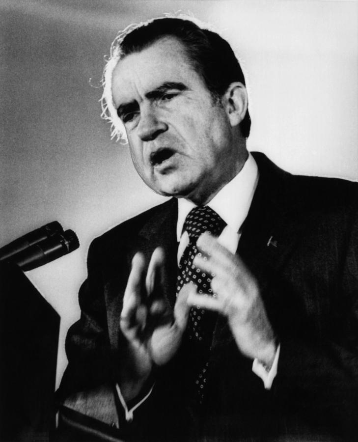 Nixon Presidency. Us President Richard Photograph By Everett - Fine Art ...