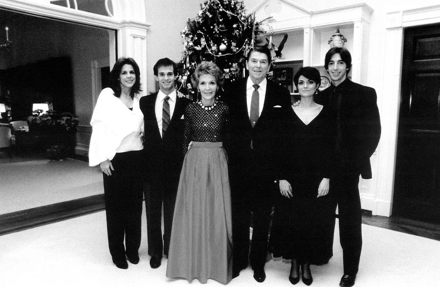 Christmas Photograph - President Ronald Reagan And First Lady #4 by Everett