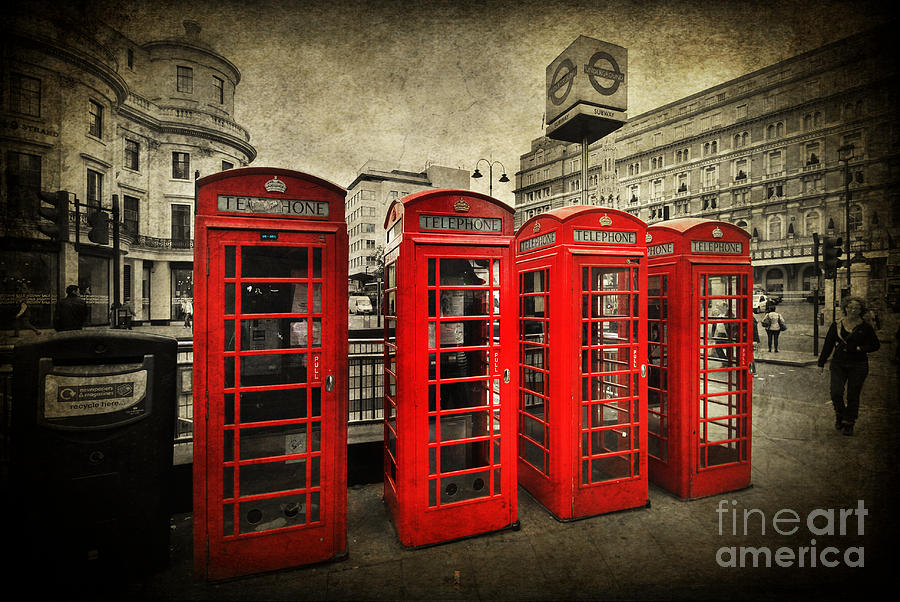 London Photograph - 4 Red Phone Booths by Yhun Suarez