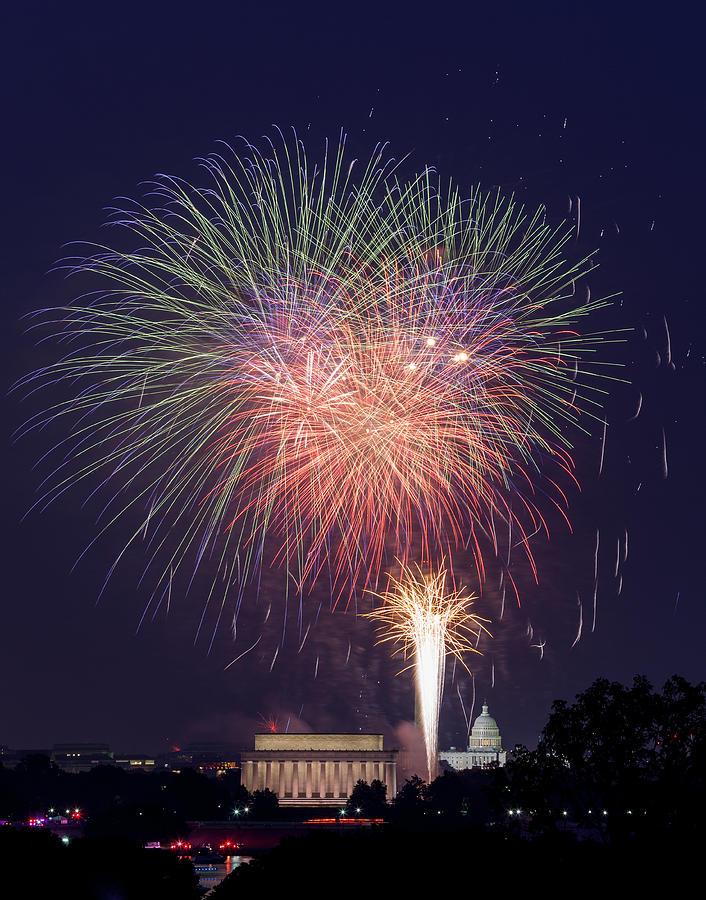 Fireworks over Washington DC on July 4th Photograph by Steven Heap