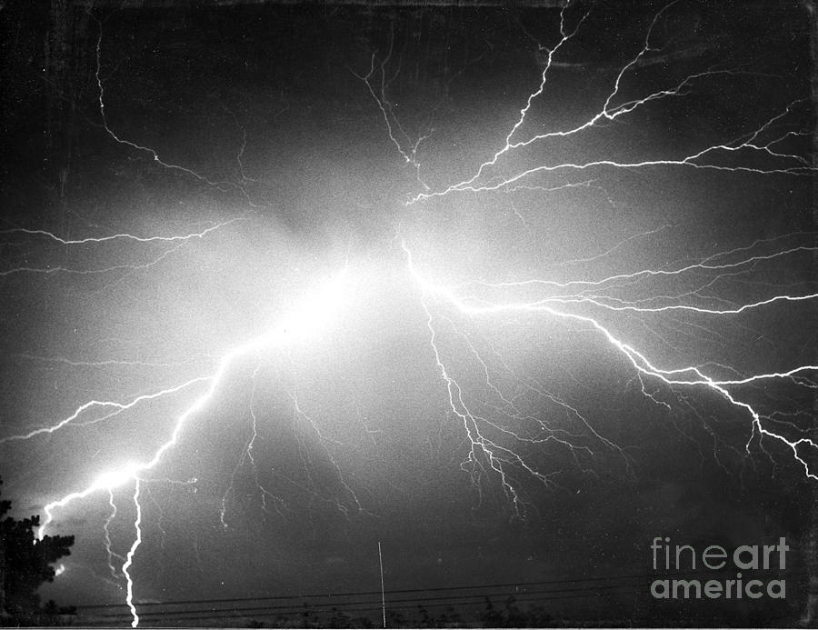 City Photograph - Lightning #2 by Science Source