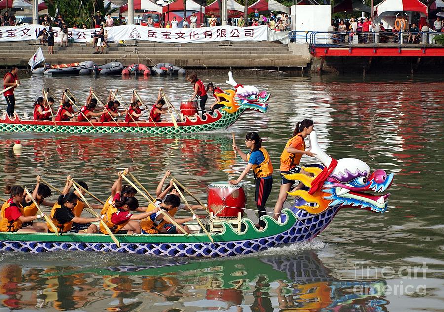 Scene From The Dragon Boat Races In Kaohsiung Taiwan Photograph by Yali Shi