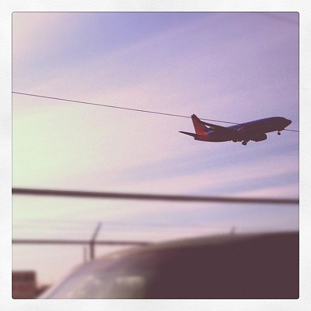 Airplane Photograph - Instagram Photo #521354077494 by Christian Moreno