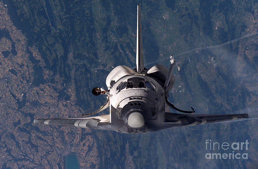 Space Shuttle Discovery #6 Photograph by Nasa