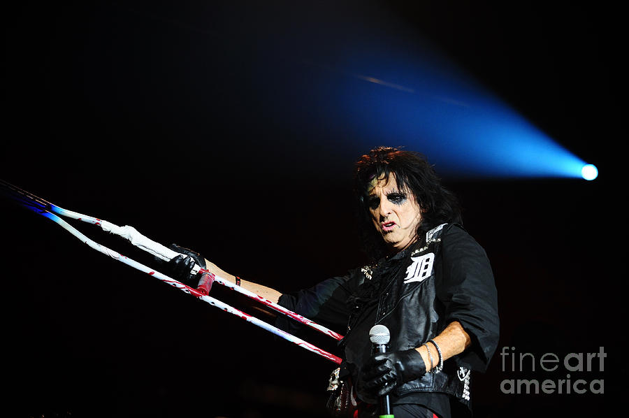 Alice Cooper Photograph - Alice Cooper #4 by Jenny Potter