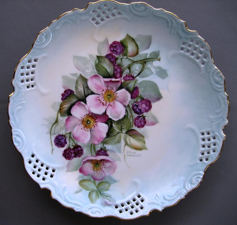 Flower Ceramic Art - 833 Wild Rose  Blackberry Plate by Wilma Manhardt