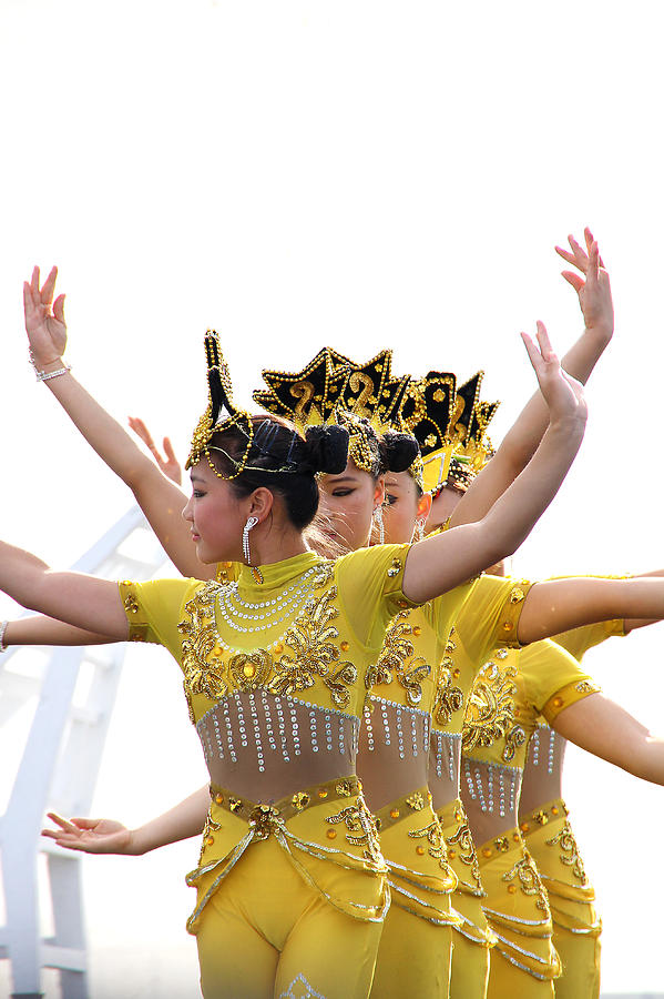 Acrobates Photograph by Tim North - Fine Art America