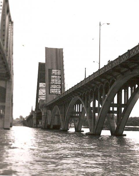 Bridge in time заставки