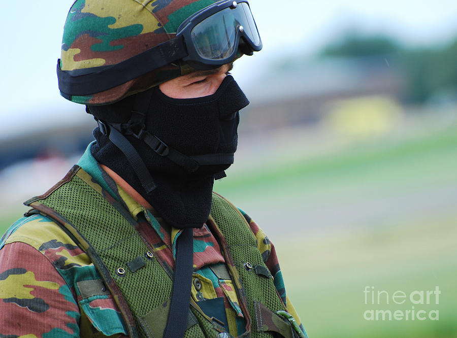 Goggle Photograph - A Soldier Of The Special Forces Group by Luc De Jaeger