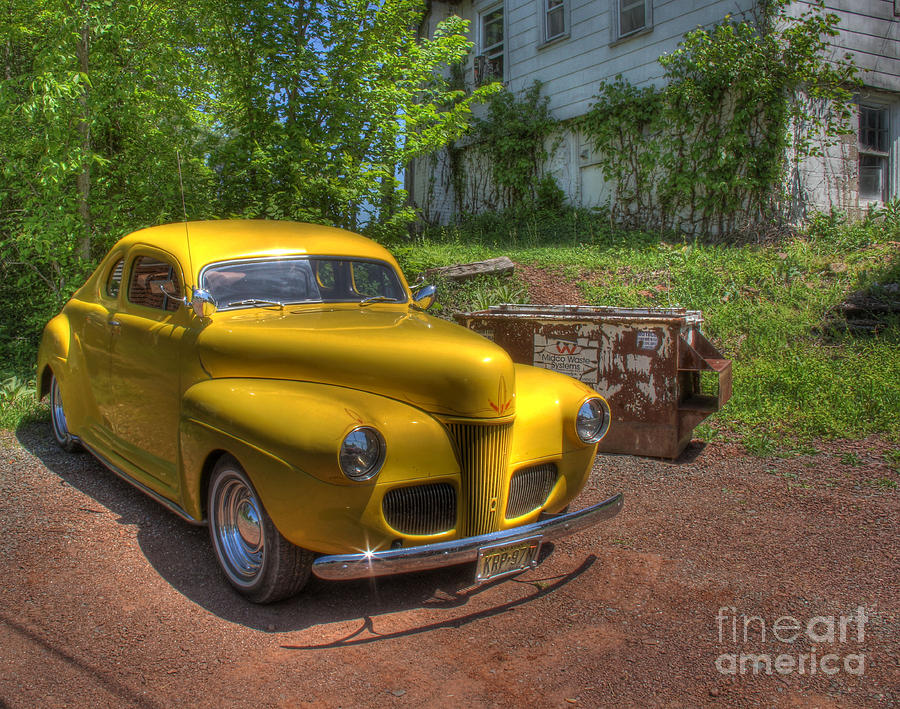 Bakersfield Photograph - Abandoned Classic by Lee Dos Santos