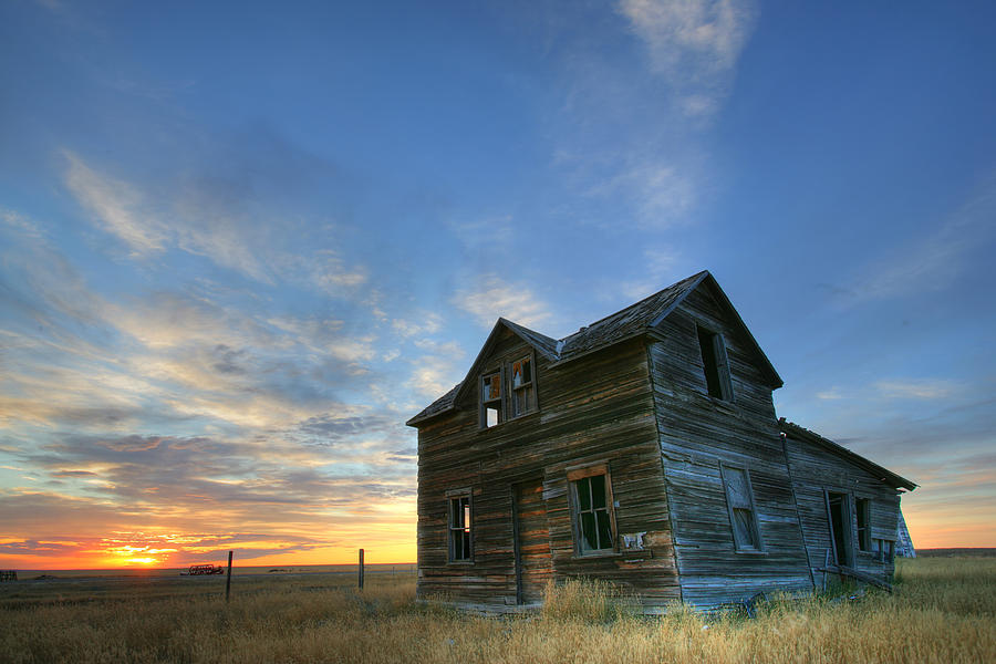 Abandoned House At Sunset, Val Marie Photograph by Robert Postma | Fine ...