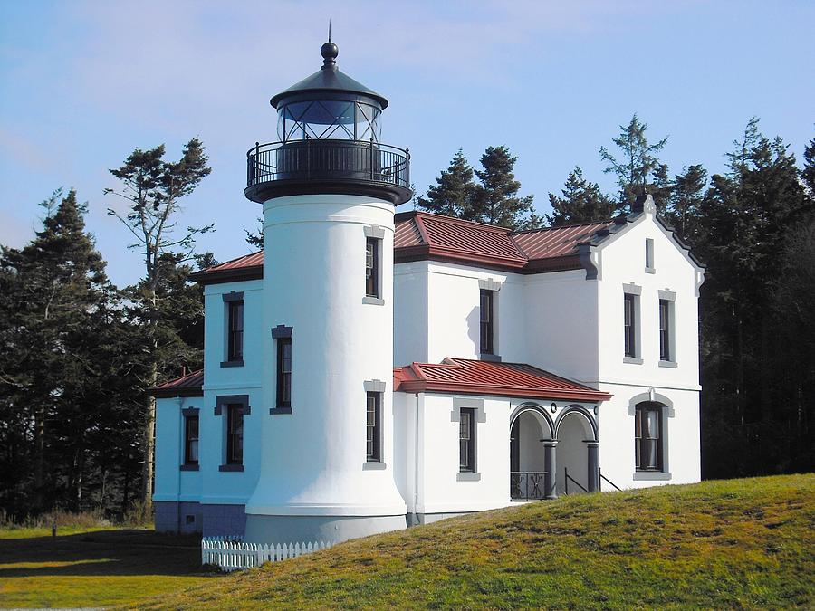Admiralty Head Lighthouse Photograph by Kelly Manning
