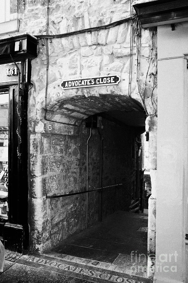 Advocates Photograph - Advocates Close Entryway Old Town Edinburgh Scotland Uk United Kingdom by Joe Fox