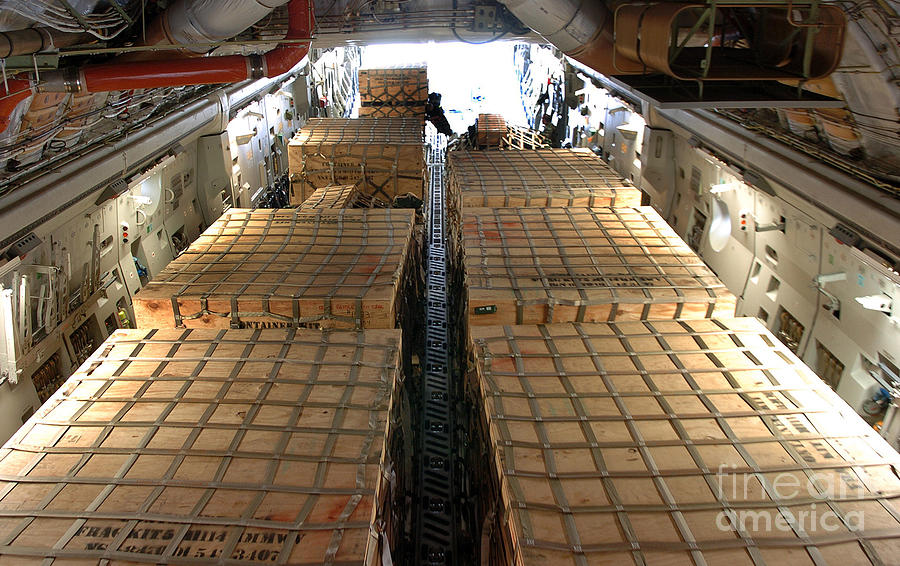 Airmen Load A C 17 Globemaster Iii