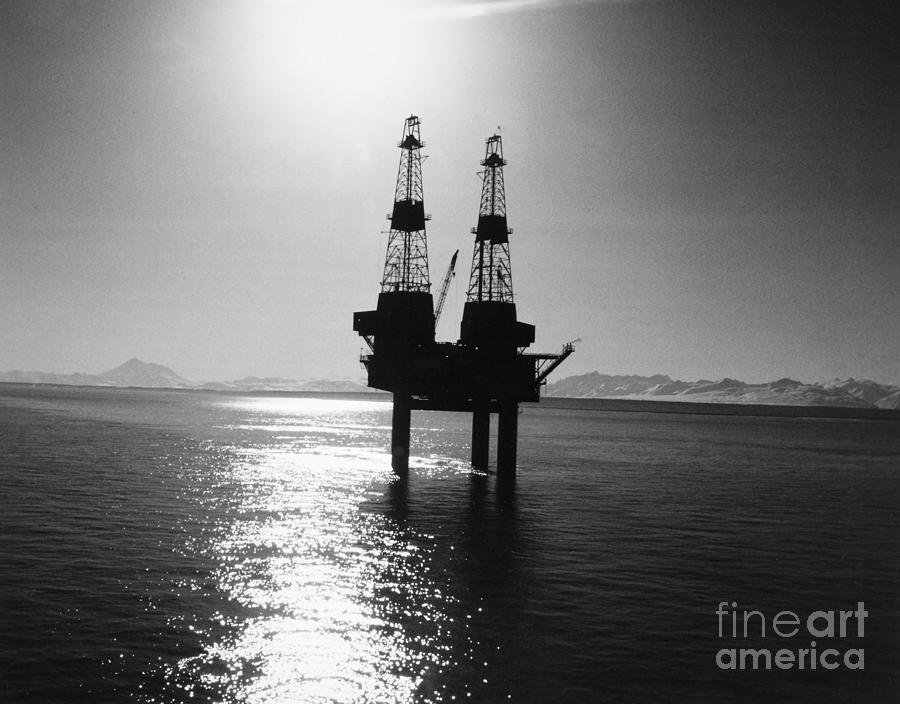 ALASKA OIL RIG, 1960s Photograph by Granger