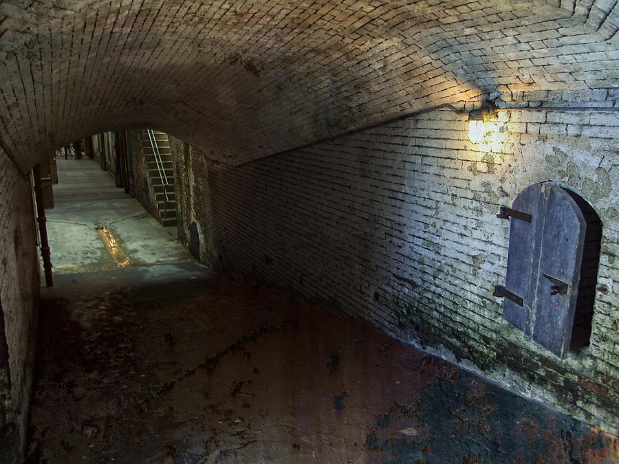 Alcatraz 1866 Tunnel Photograph by Daniel Hagerman - 900 x 675 jpeg 134kB