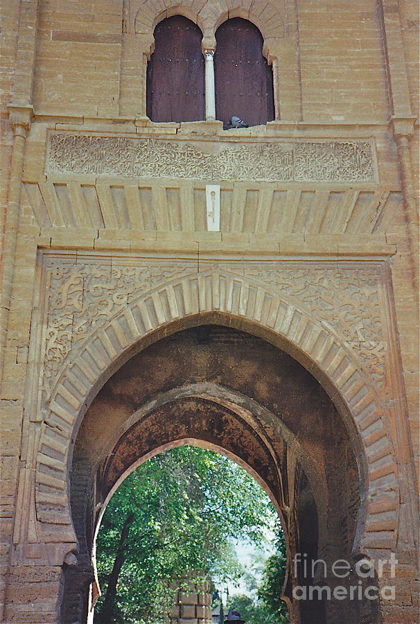 Alhambra Keyhole Entrance Photograph by Barbara Plattenburg