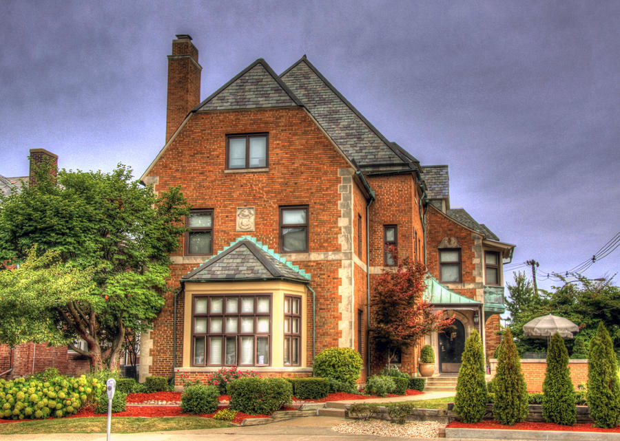 Alpha Delta Pi House At University Of Illinois Photograph