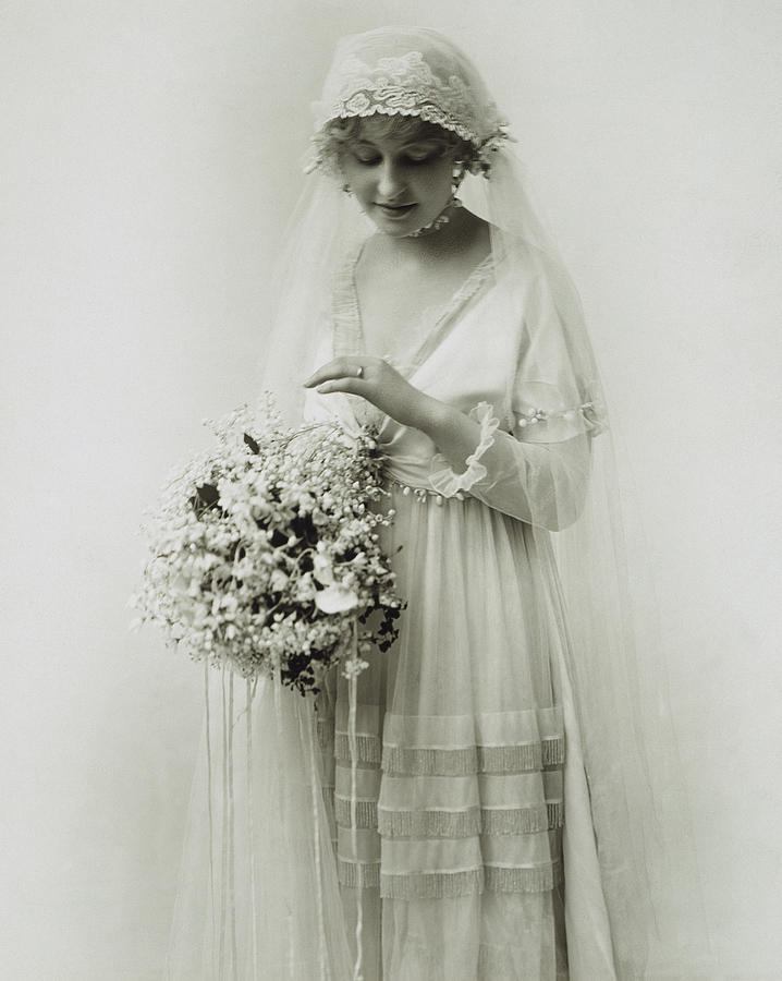 AMERICAN BRIDE, c1925 Photograph by Granger