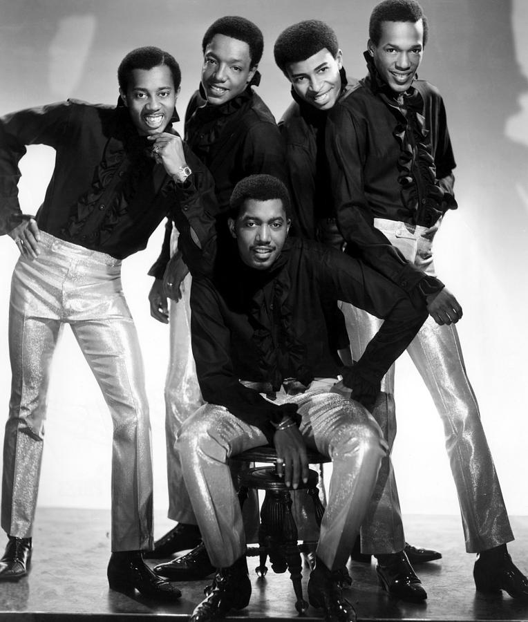 American Motown Group The Temptations Photograph by Everett - Fine Art ...